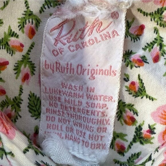 Vintage Child’s Rose Print Dressing Robe 60s RUTH ORIGINALS - Picture 7 of 8